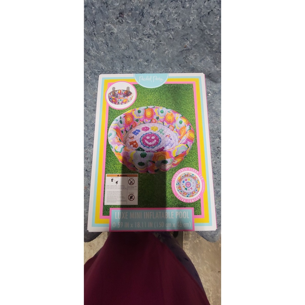 Luxe Mini Inflatable Pool New in Box - Picture 2 of 7